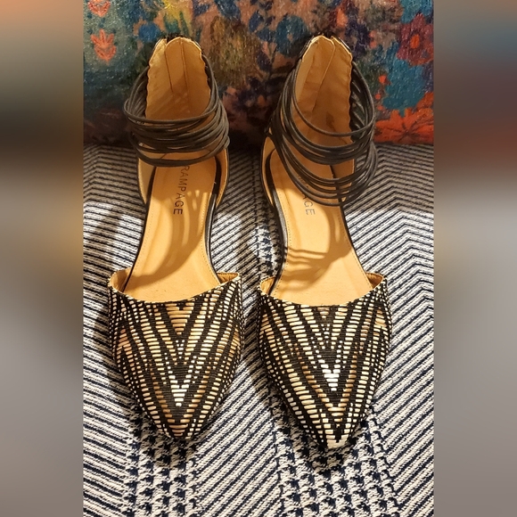 Size 8.5 Rampage Flats **Price Firm** - Picture 1 of 9